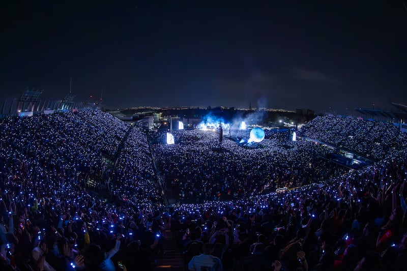 Los fanáticos del popular artista tuvieron que esperar casi 5 años para su regreso a México, por lo cual disfrutaron de la velada al ritmo de “Can’t Feel my Face”,  “I Feel It Coming”, “Die For You”, “Call Out My Name”, entre otros temas.
