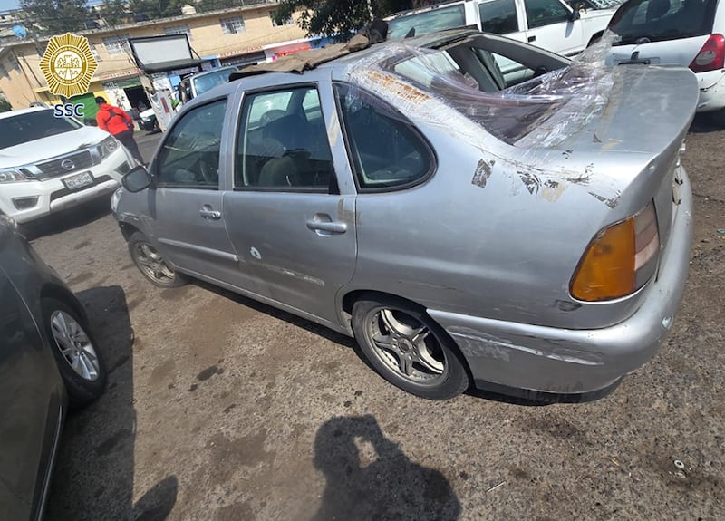 Aseguran dos toneladas de autopartes en predio de Xochimilco