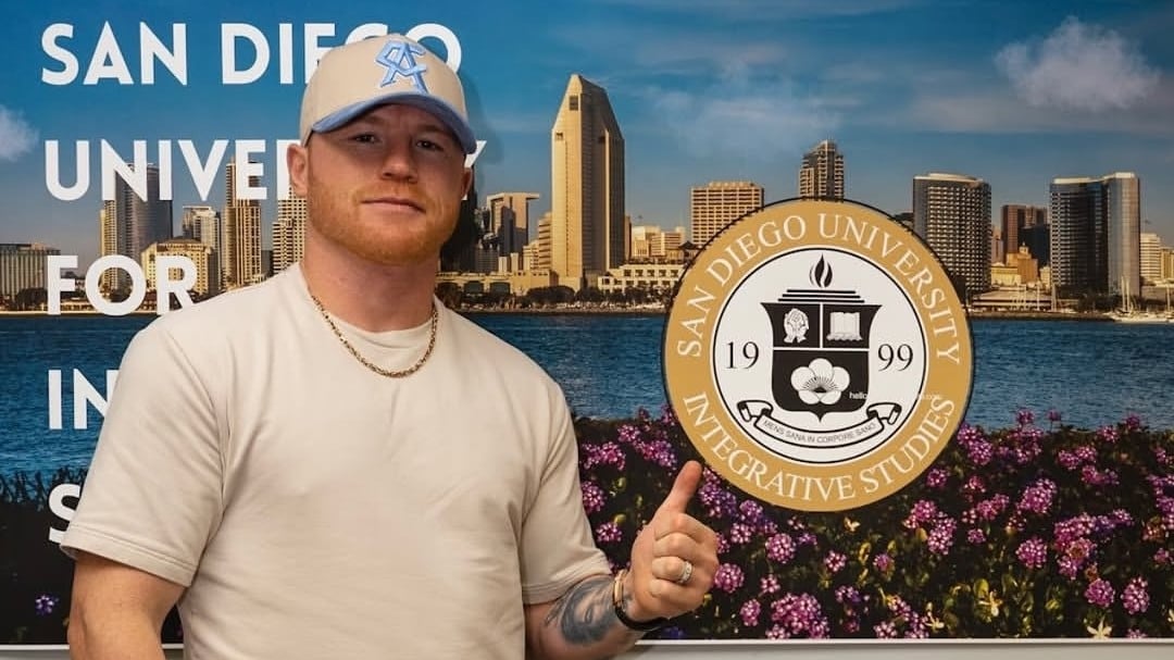 Canelo Álvarez ingresó a la universidad.