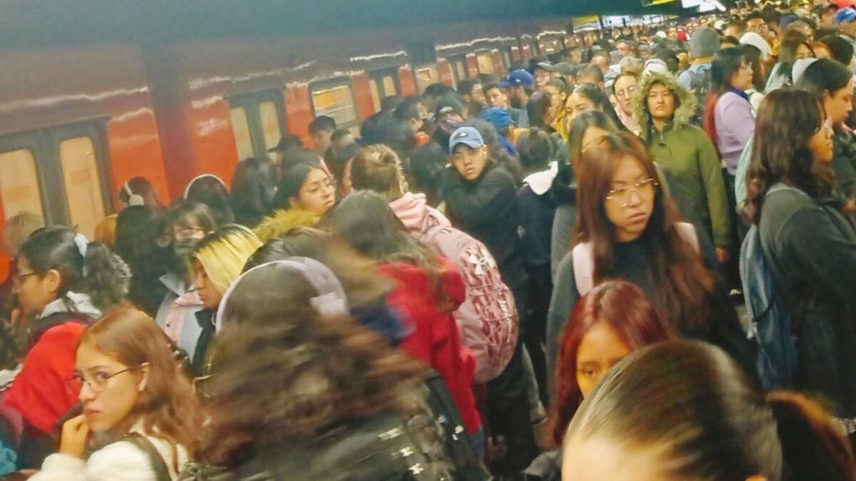 El servicio de transporte presentó algunas afectaciones este lunes. (Especial)