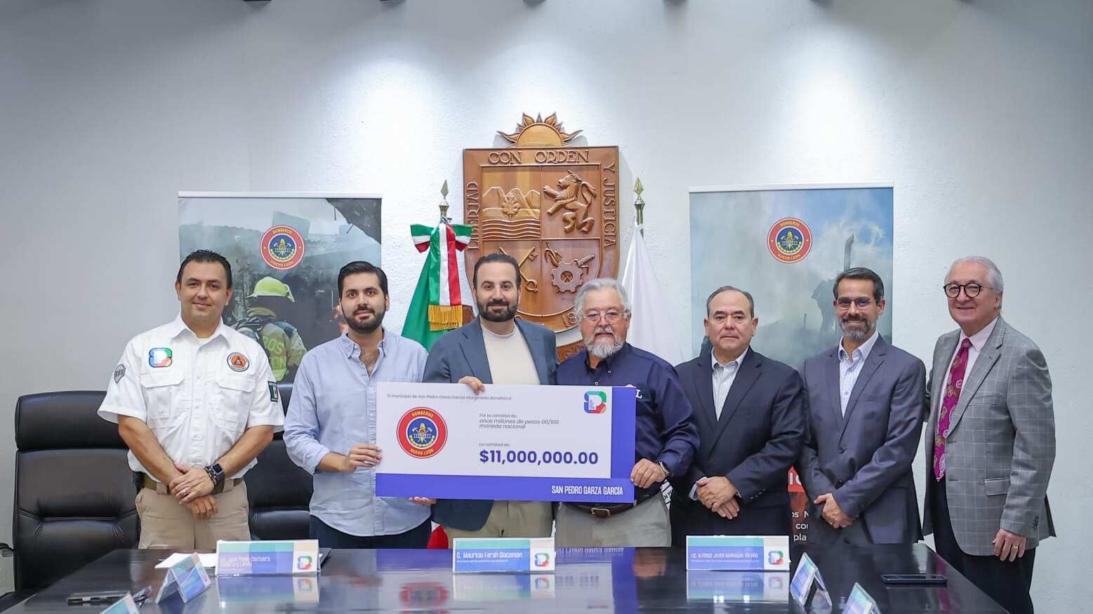 Se reconoció la labor de los bomberos durante las últimas semanas, en las que se han incrementado los incendios.