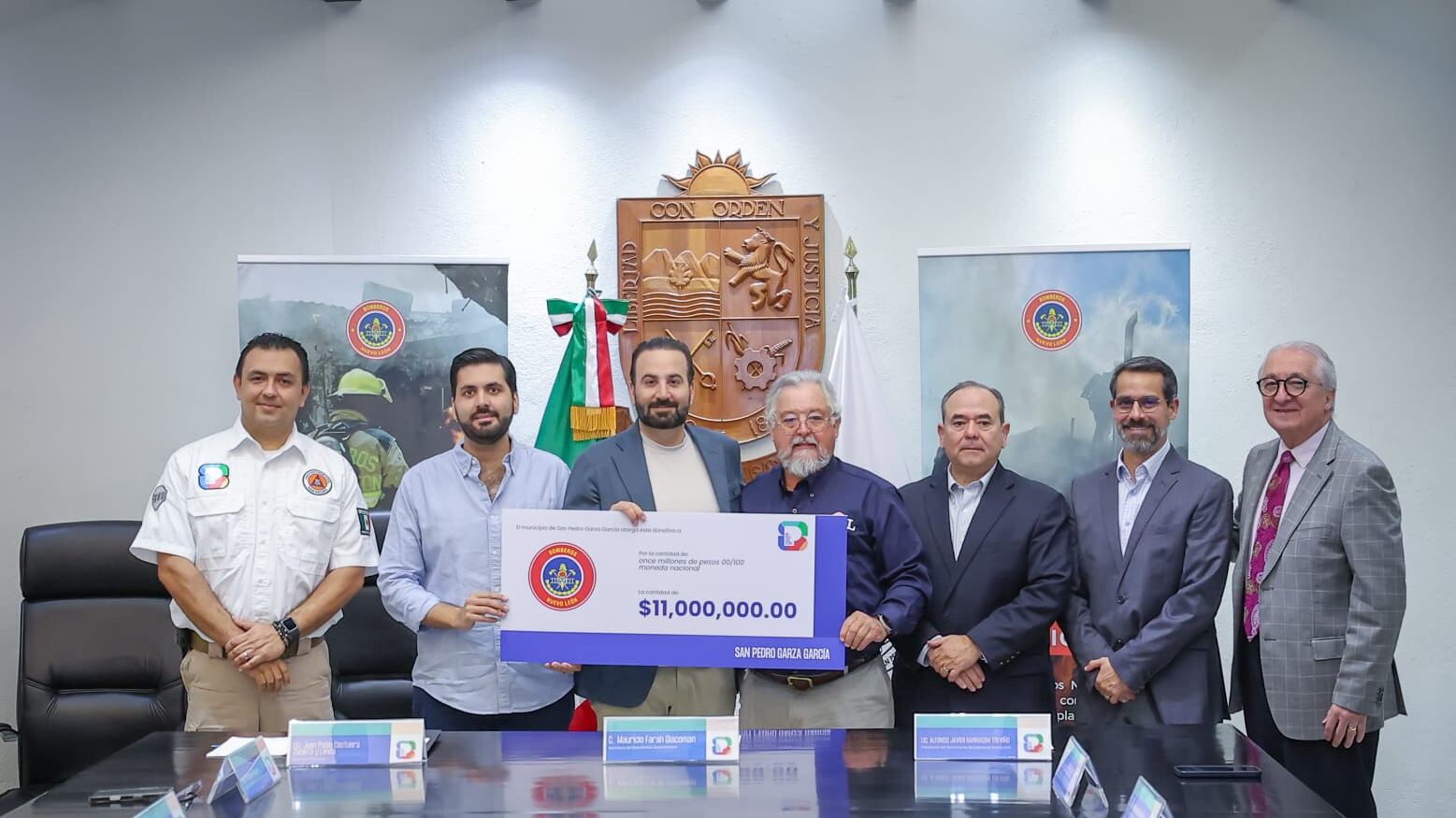 Se reconoció la labor de los bomberos durante las últimas semanas, en las que se han incrementado los incendios.