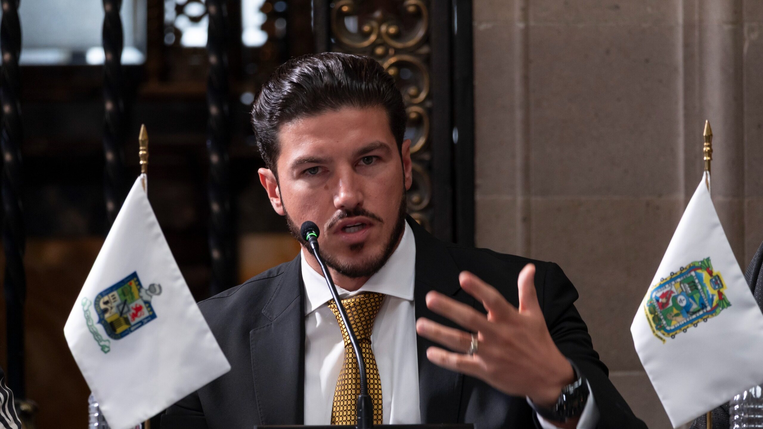 El mandatario estatal indicó que durante la conferencia se dio cuenta de que es el gobernador más joven de todo México.