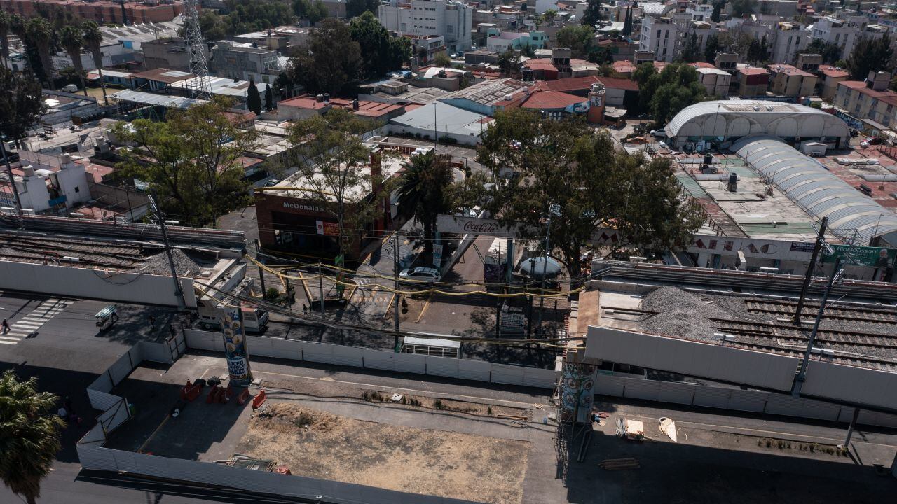 Zona cero del desplome de la Línea 12 del Metro CDMX, en la estación Olivos. Foto: Cuartoscuro