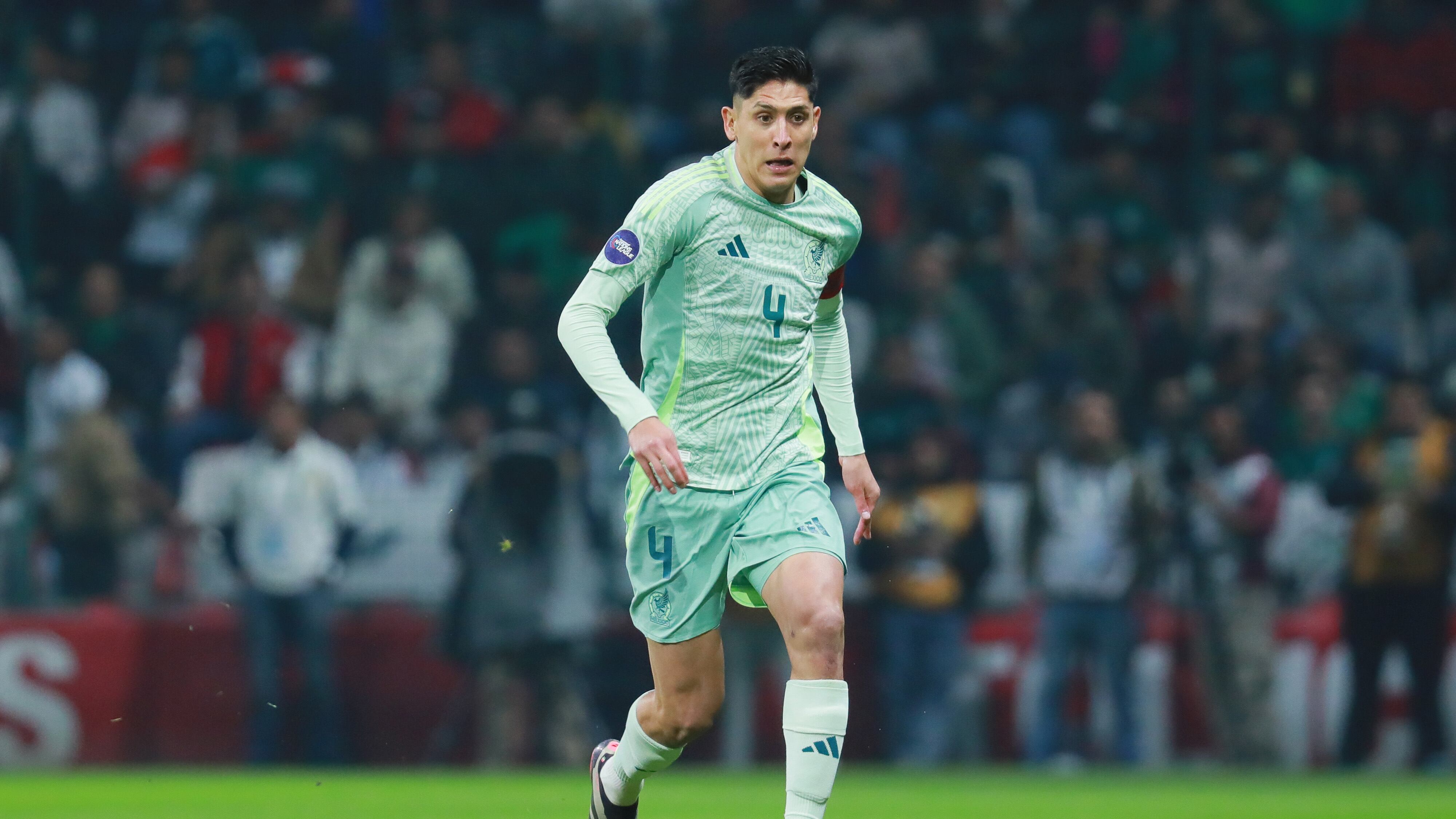 Edson Álvarez podría perderse la Copa Oro para jugar el Mundial de Clubes.