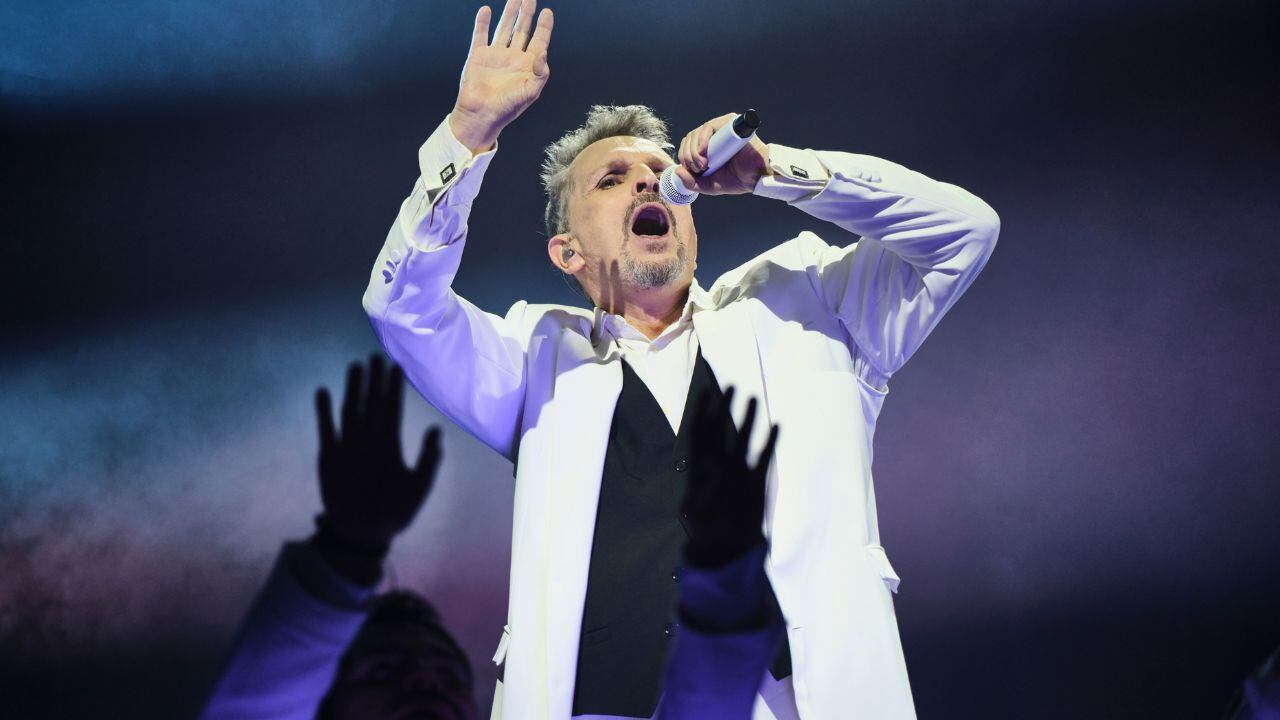 La alarma sísmica de la Ciudad de México se activó durante la presentación de Miguel Bosé en CDMX.