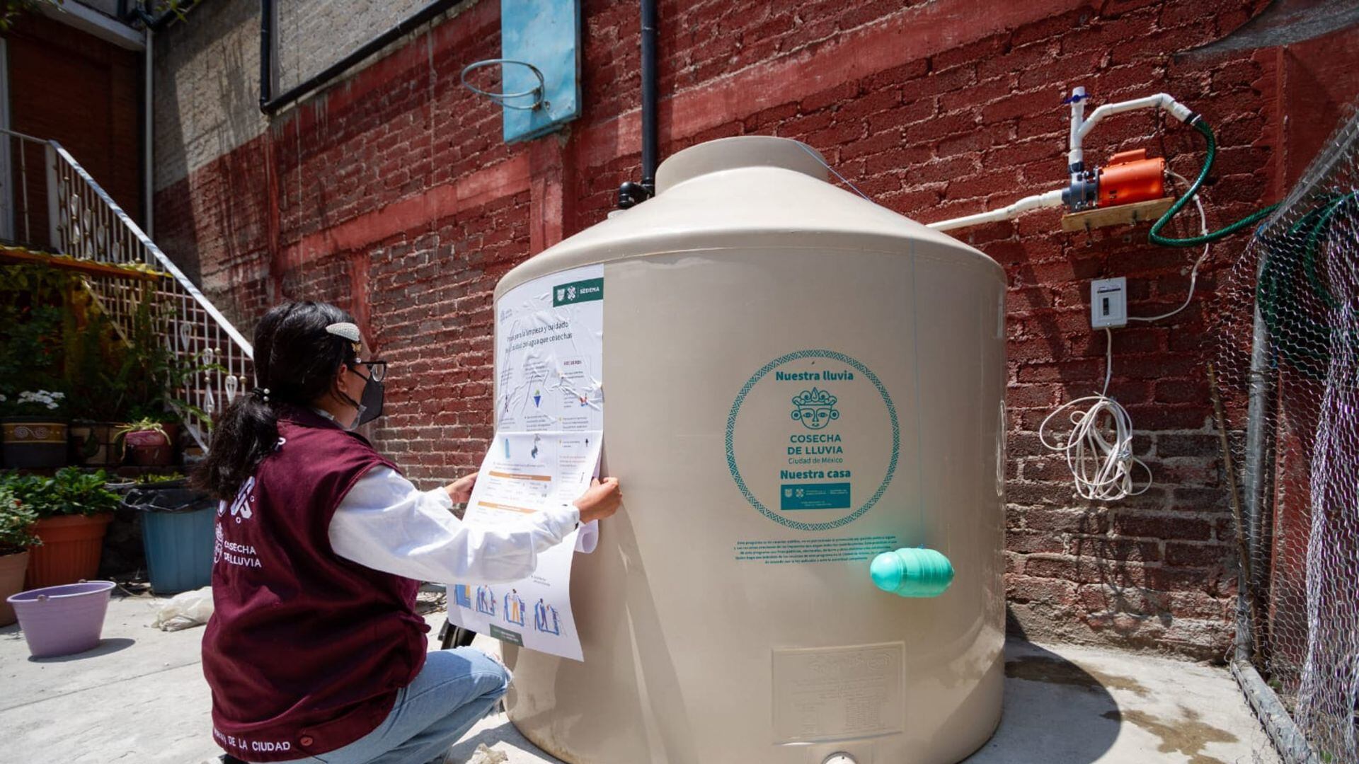 Sistemas de Cosecha de Lluvia en viviendas de la CDMX. Foto: Cuartoscuro