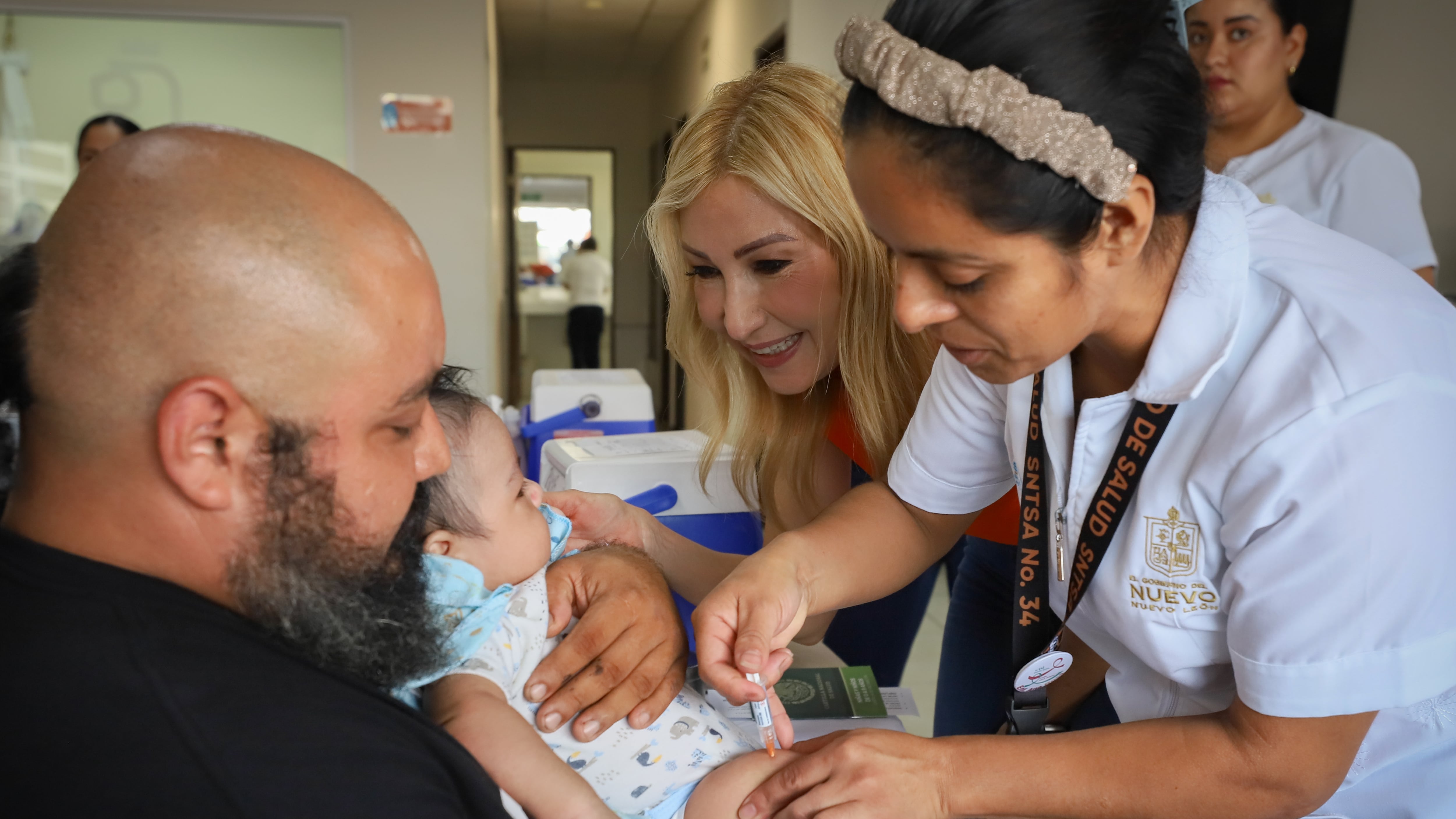 Las primeras dosis fueron aplicadas el fin de semana a niños que no tenían esta protección.