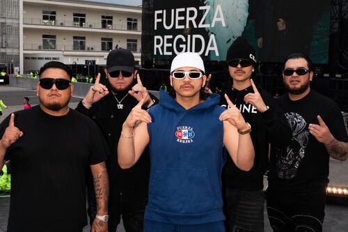 El lado solidario de Fuerza Regida que va más allá de la música