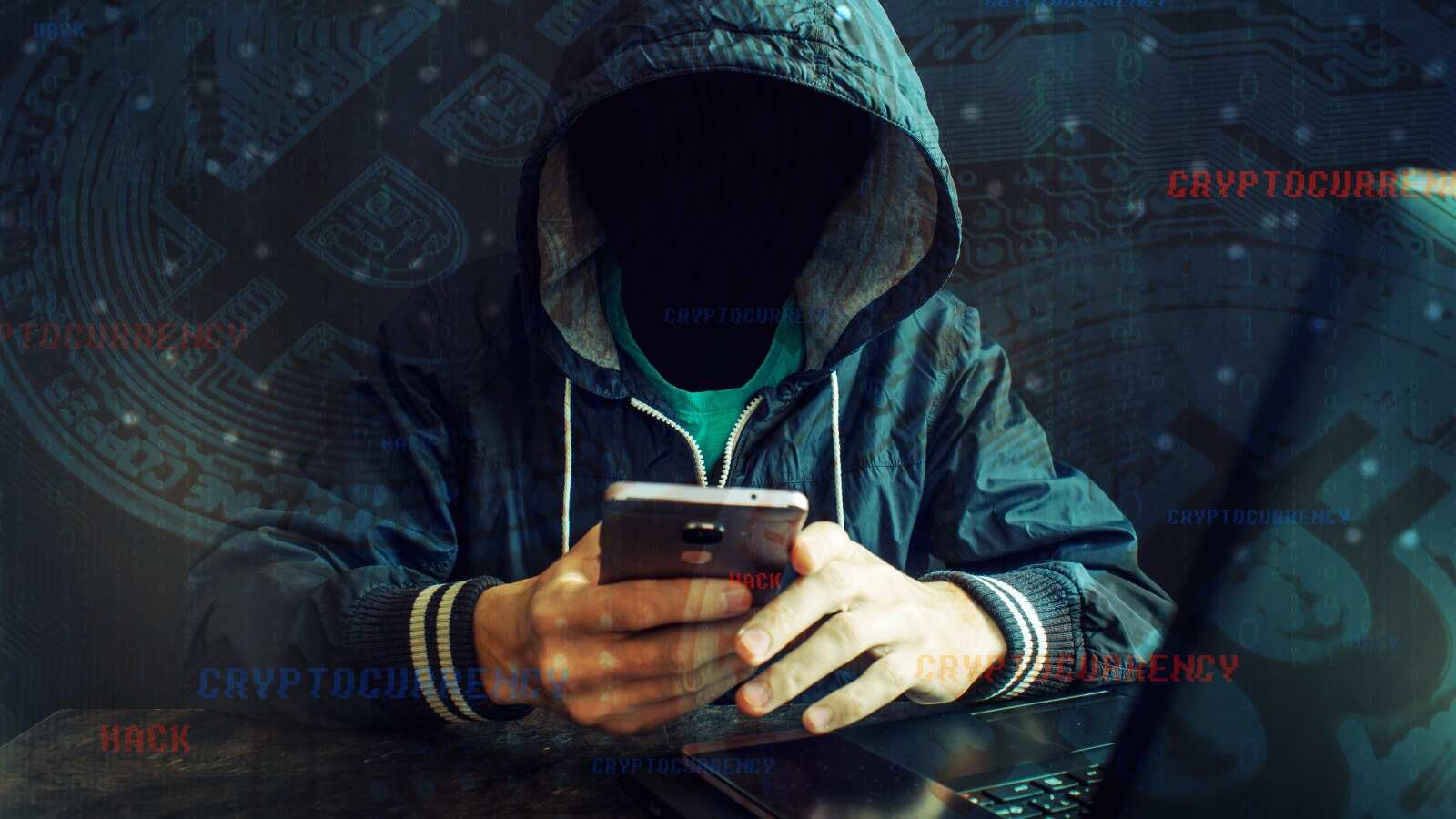 Desde el minuto uno las personas ya perdieron su dinero y, no pasan más de tres meses, cuando las mentiras comienzan a convertirse en pánico financiero y después en desilusión.