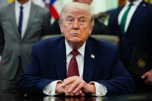 Trump reúne al gabinete de crisis para hablar sobre Irán ¿Hará un ataque devastador?