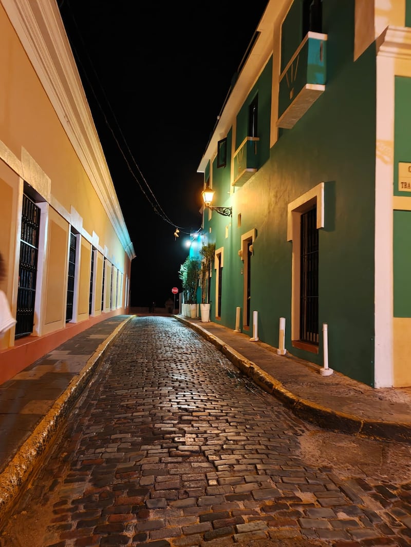 Desde Cayo Icacos hasta las calles de San Juan, pusimos a prueba el realme GT8 Pro en fotografía, video, batería y rendimiento para descubrir si realmente sigue siendo uno de los gama alta más atractivos del momento