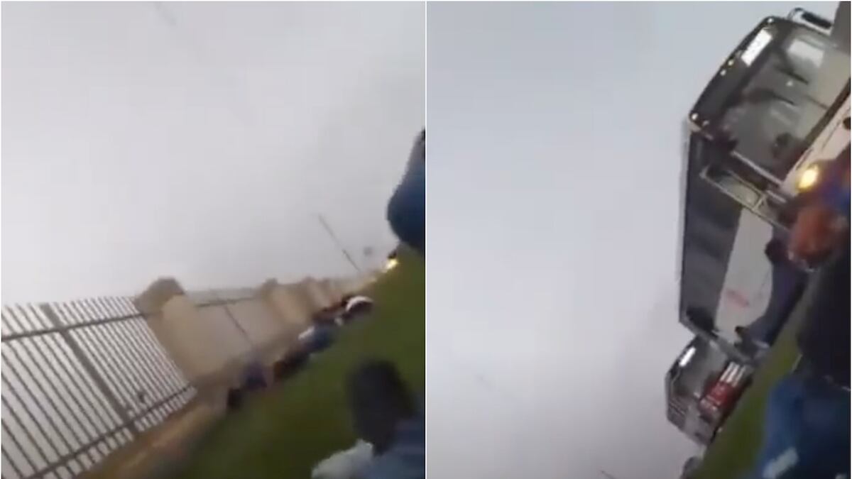 Los empleados tuvieron que ponerse a salvo de las balas. (Especial)