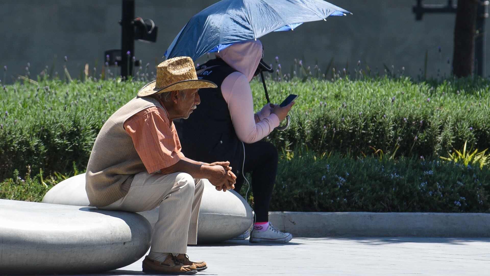 ¿Cómo ayudan las áreas verdes y azules a disminuir calor en ciudades?