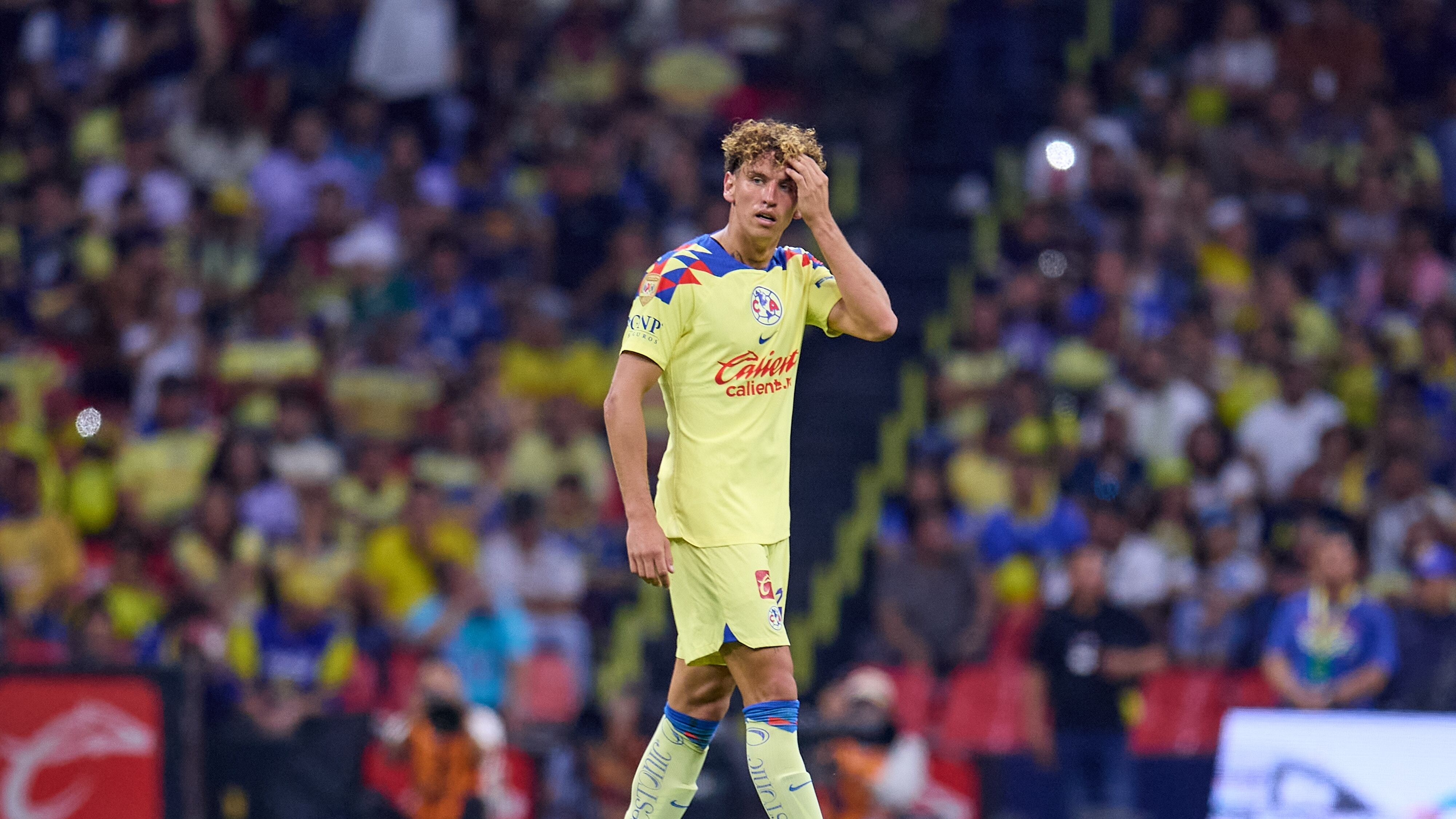 Igor Lichnovsky podría salir del América.