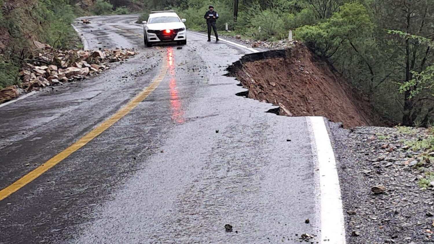 El Gobierno de Nuevo León emitió la Declaratoria de Emergencia para los 51 municipios del estado.