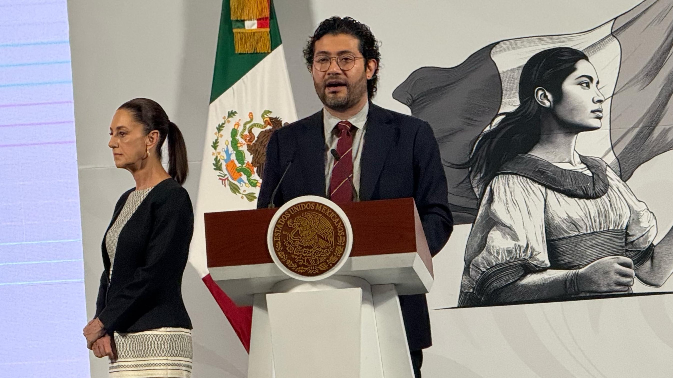 El titular de la Secretaría del Trabajo y Previsión Social dijo que el reto continúa siendo atender a la mitad de la Población Ocupada que se encuentra en la informalidad.