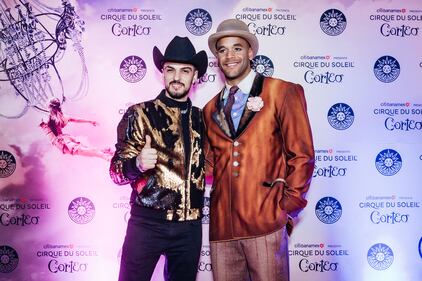 Cirque du Soleil regresó a México para presentar su nuevo espectáculo ‘Corteo’, es por ello que diversas personalidades asistieron para disfrutar del show, entre las que se encontraban Ferka, Jorge Losa, Erika Buenfil y Roger González.