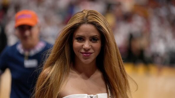 Shakira estuvo presente en el Kaseya Center luciendo su nuevo look
