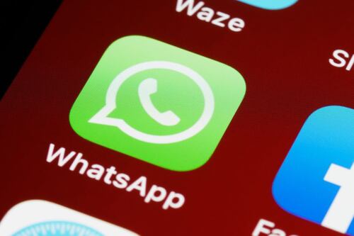 ¿Necesitas ahorrar batería usando WhatsApp? 3 trucos sencillos para lograrlo