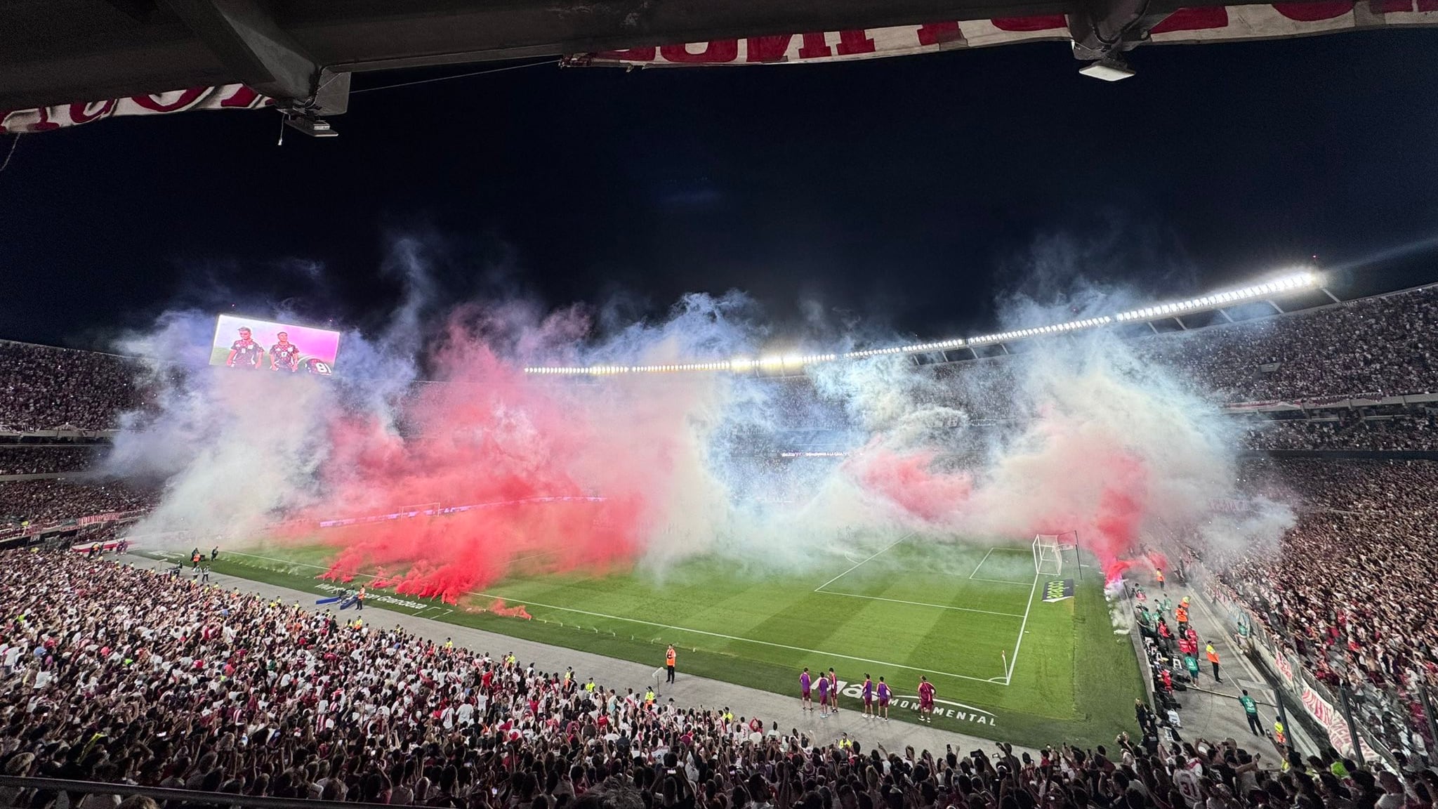 Recibimiento de River Plate a México