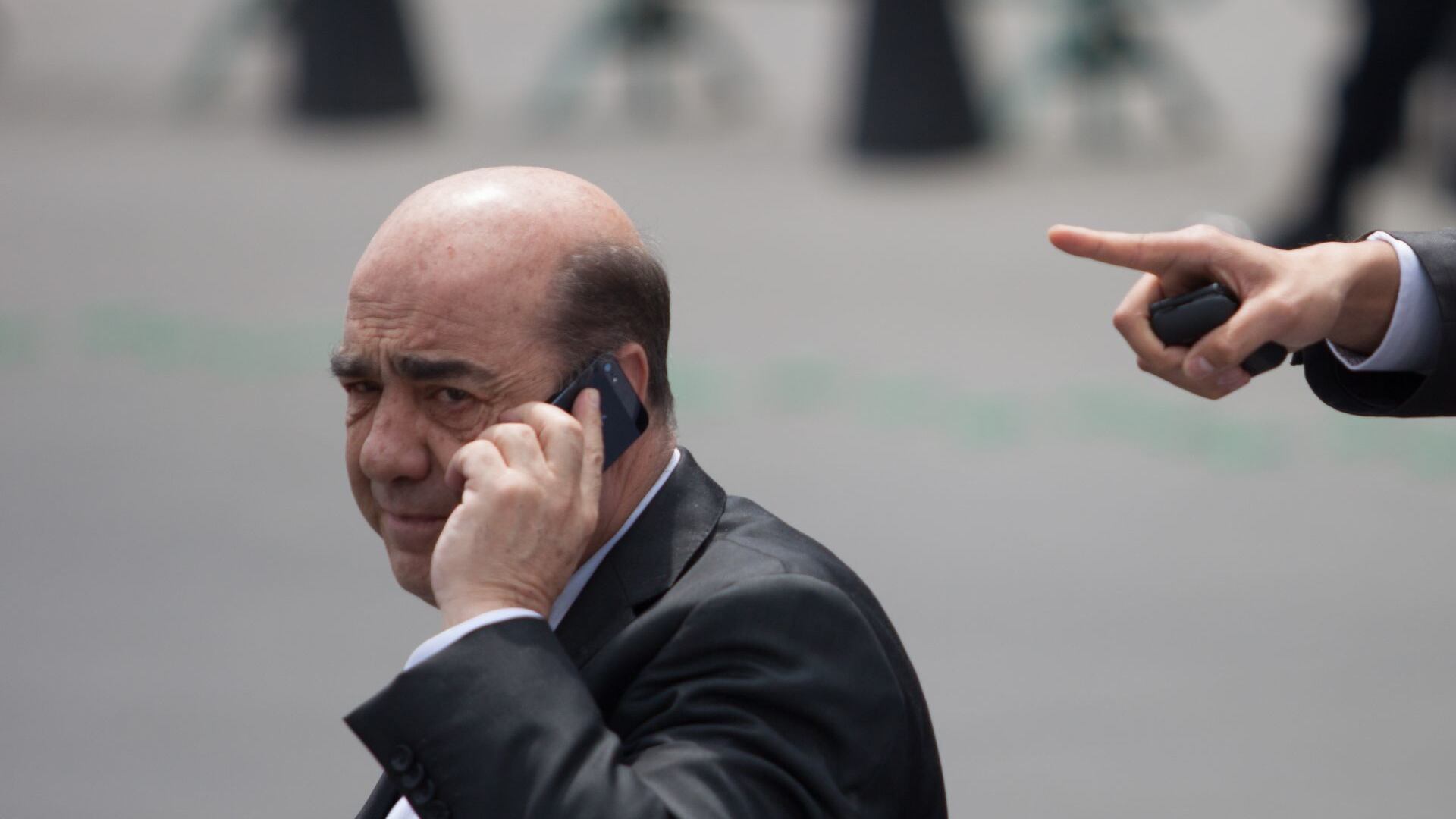 FGR impugnará prisión domiciliaria dictada a Murillo Karam