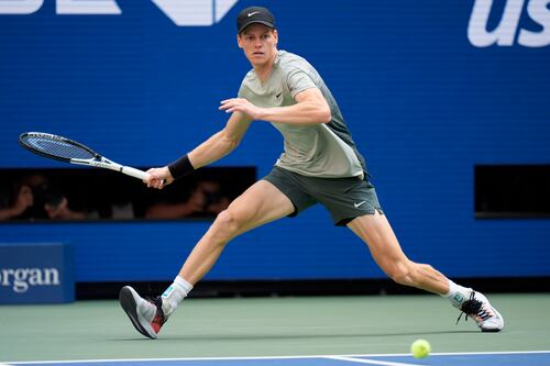 Jannik Sinner vence a Taylor Fritz en final del US Open, semanas después ser exonerado por dopaje