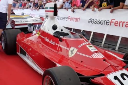 Italia: icónicos autos Ferrari celebran sus 90 años de historia en Milán