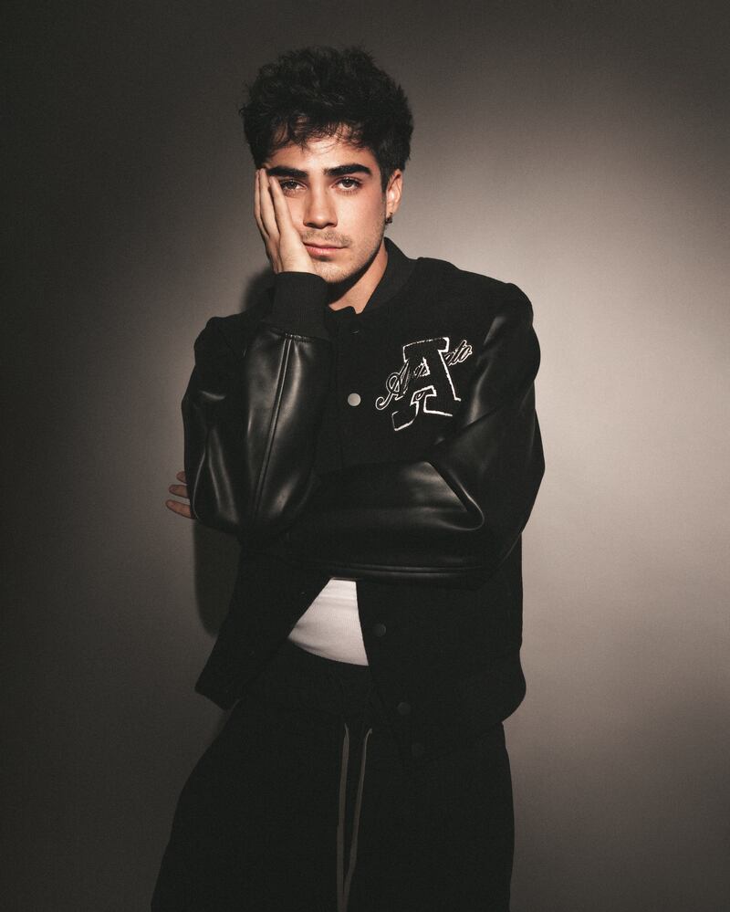 Jos Canela demuestra la evolución en su proyecto con ‘x si no te lo había dicho’