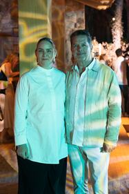 Noche de Elegancia en el Abierto de Los Cabos: Fiesta de Blanco con Estrellas del Tenis