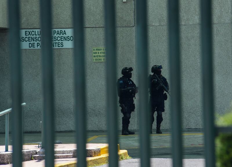 Rafael Caro Quintero sale de El Altiplano para ir al hospital