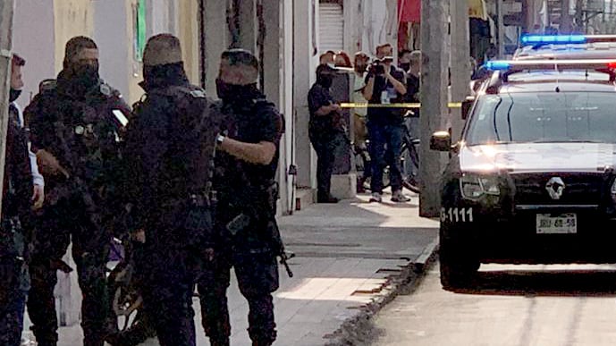 El ataque ocurrió en un céntrico estacionamiento de Guadalajara.