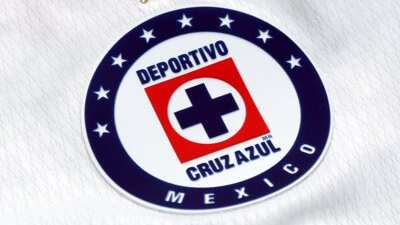 Cruz Azul presume la novena estrella en su nuevo jersey
