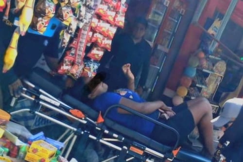 Balean a pareja y a su hija de 10 años frente a su casa en Acapulco