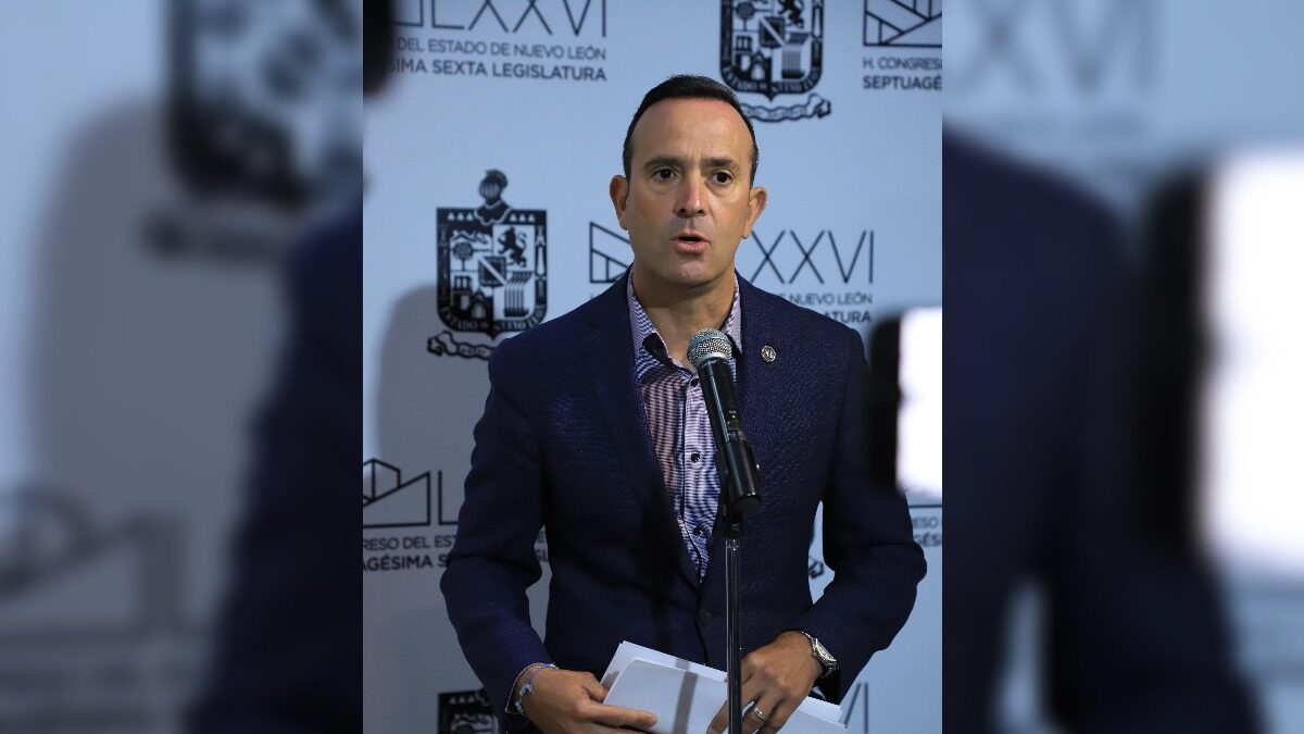 Eso es lo que quiere el ejecutivo, tratar de subordinar al Legislativo.