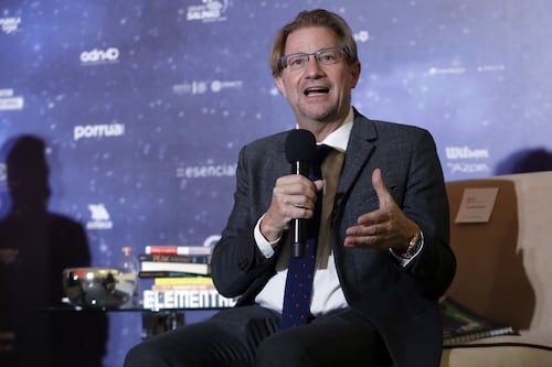 “Estás hablando con un muerto en vida”: entrevistan a Andrés Roemer en Tel Aviv