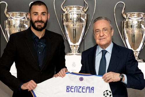 Karim Benzema renueva con el Real Madrid hasta 2023