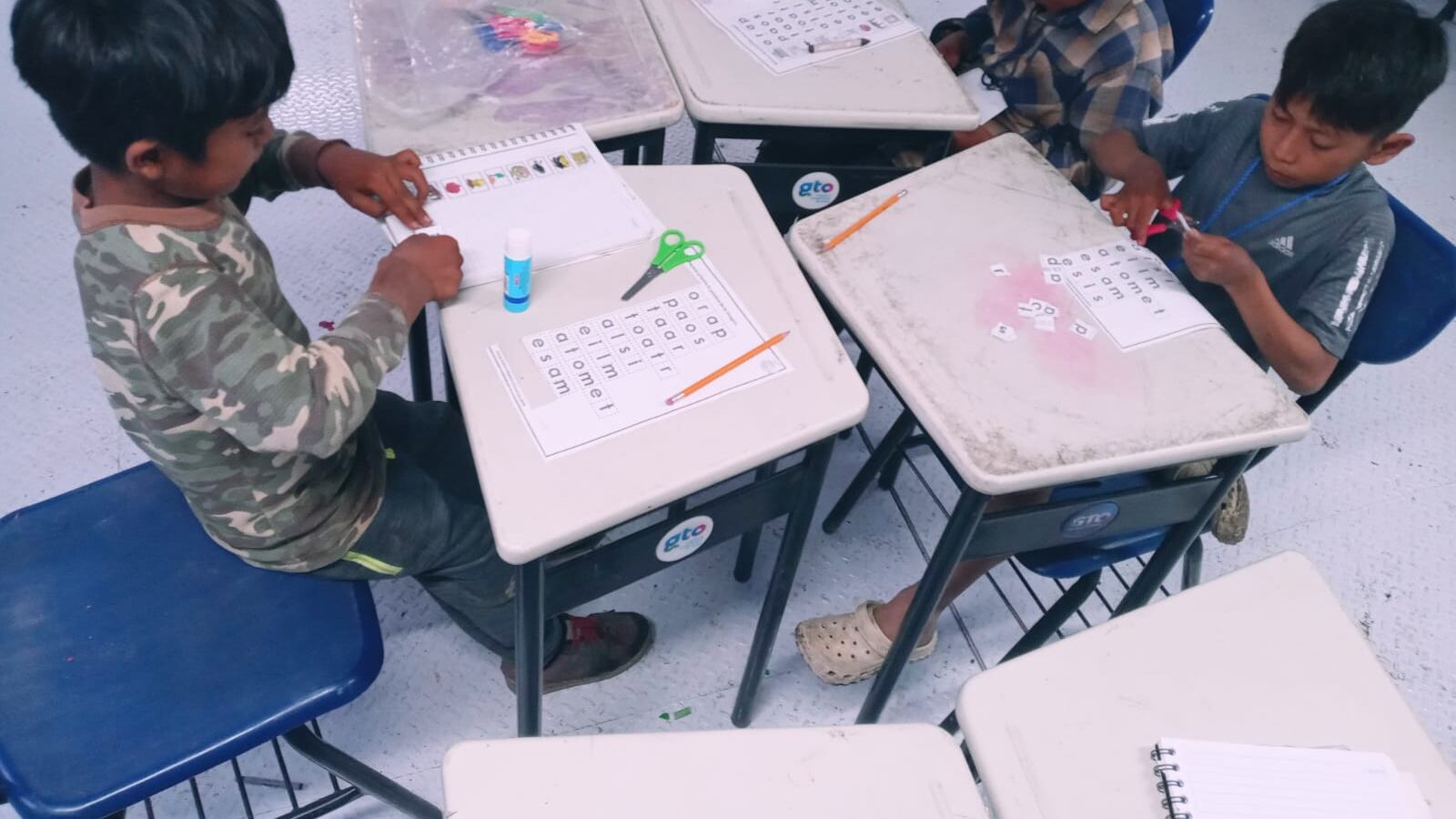 Más de cien hijos de jornaleros migrantes reciben educación.