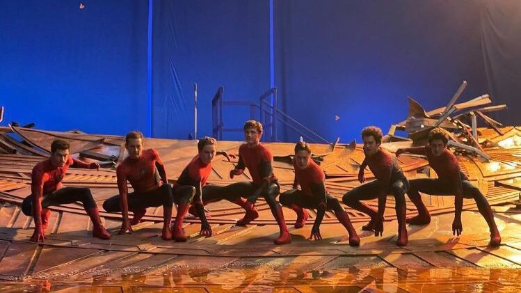 Todos Yy cada uno de los Spider-Man junto sus dobles de acción