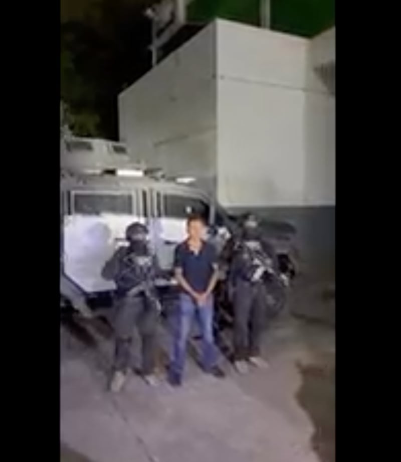 etuvieron a Lorenzo Sánchez, alias “El Chuky”,