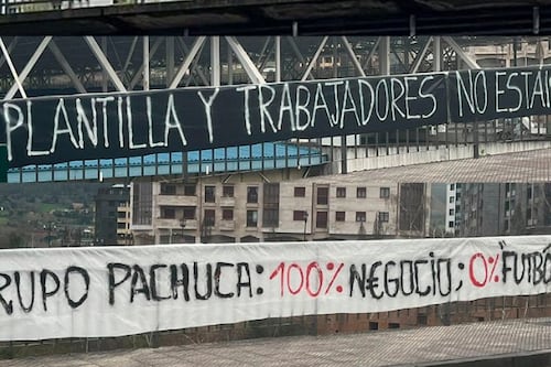 Crisis total en España: Afición de Real Oviedo exige la salida de Grupo Pachuca