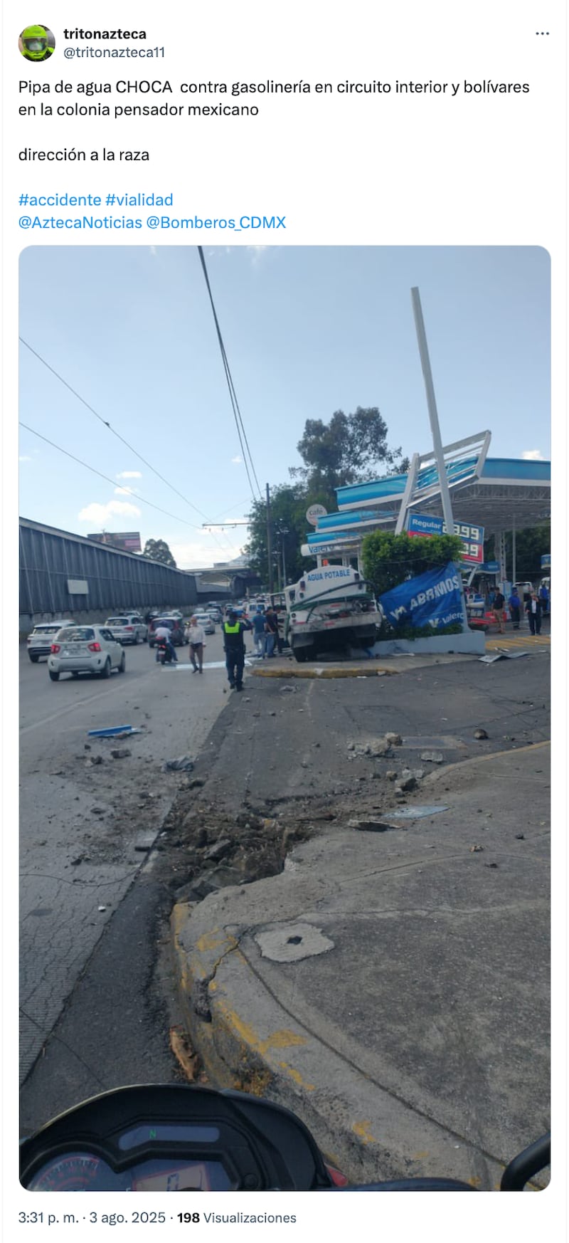 Pipa choca contra gasolinera en Venustiano Carranza;destrucción total