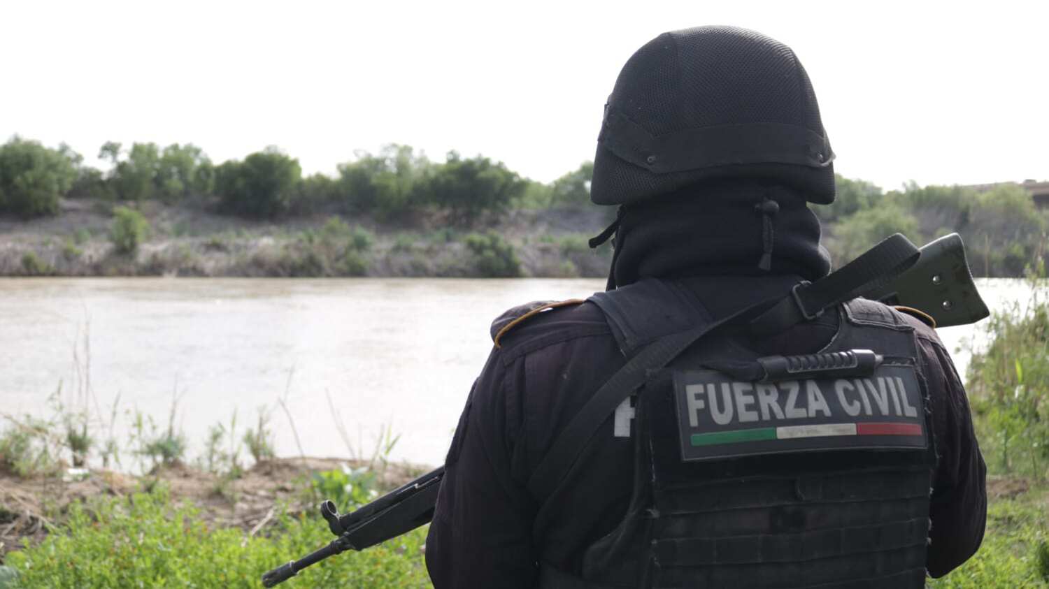 En este momento, entre 30 y 40 elementos de Fuerza Civil resguardan el Puerto.
