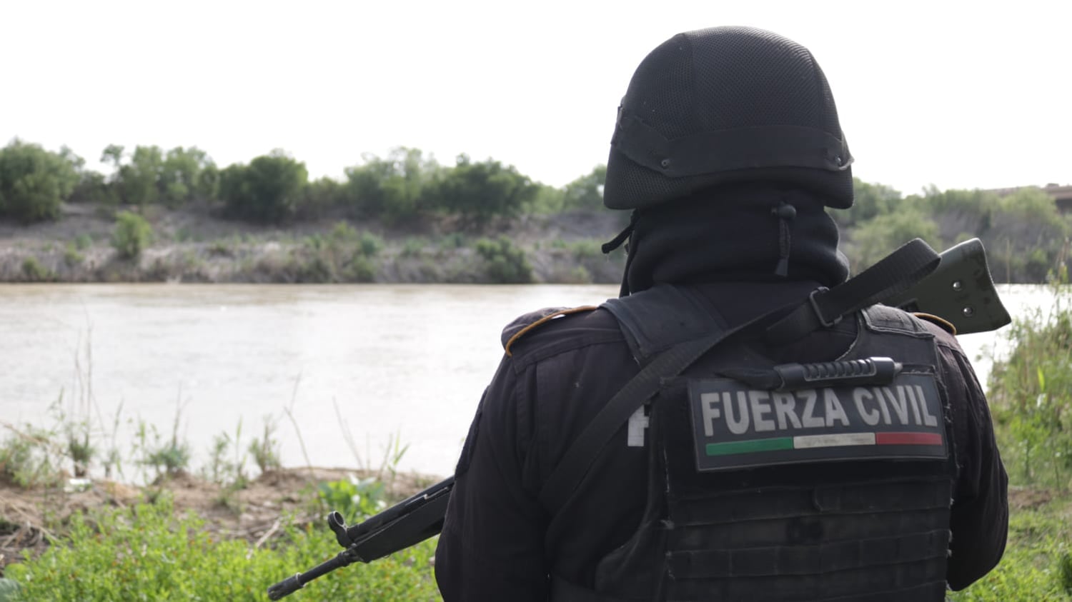 En este momento, entre 30 y 40 elementos de Fuerza Civil resguardan el Puerto.