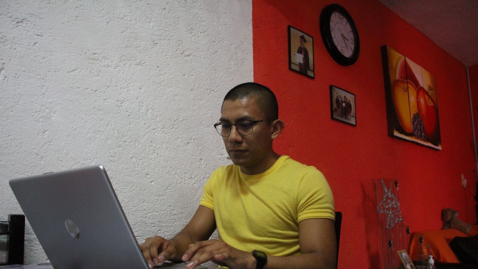 Se mantienen todos los derechos del trabajador, la empresa debe respetar el beneficio a la desconexión y todas las condiciones laborales deben quedar por escrito.