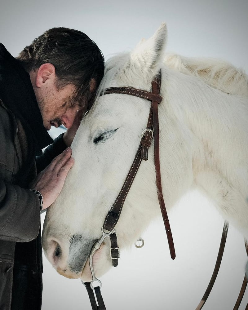 Giulio Nenna muestra un adelanto de su nuevo disco con el lanzamiento de “Passing By”