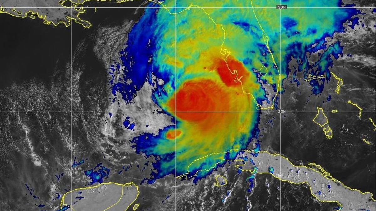 Huracán Milton se aleja de México con fuertes vientos y lluvias intensas en su camino a Florida