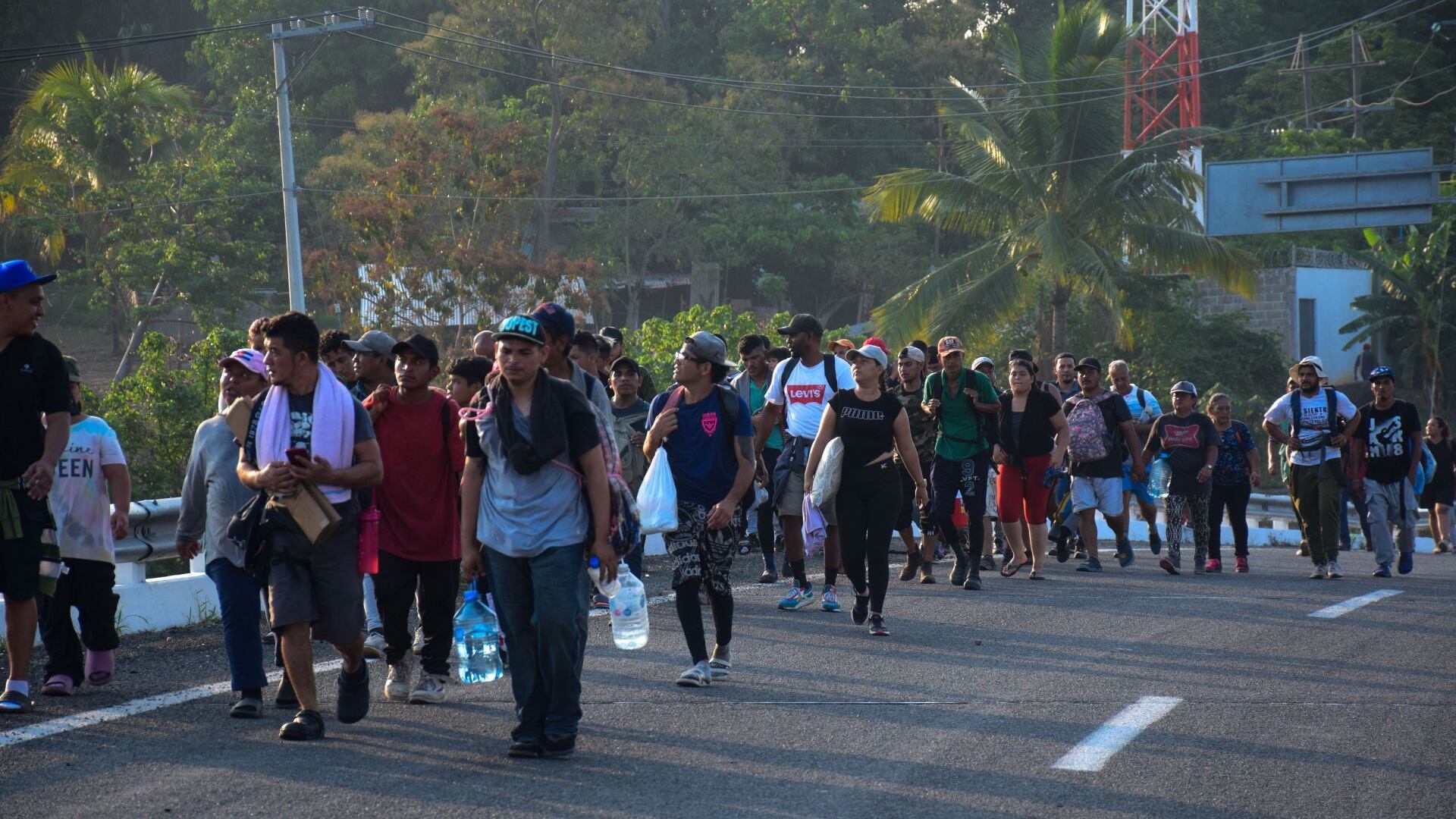 Migrantes reciben 38 mil Tarjetas de Visitante por Razones Humanitarias