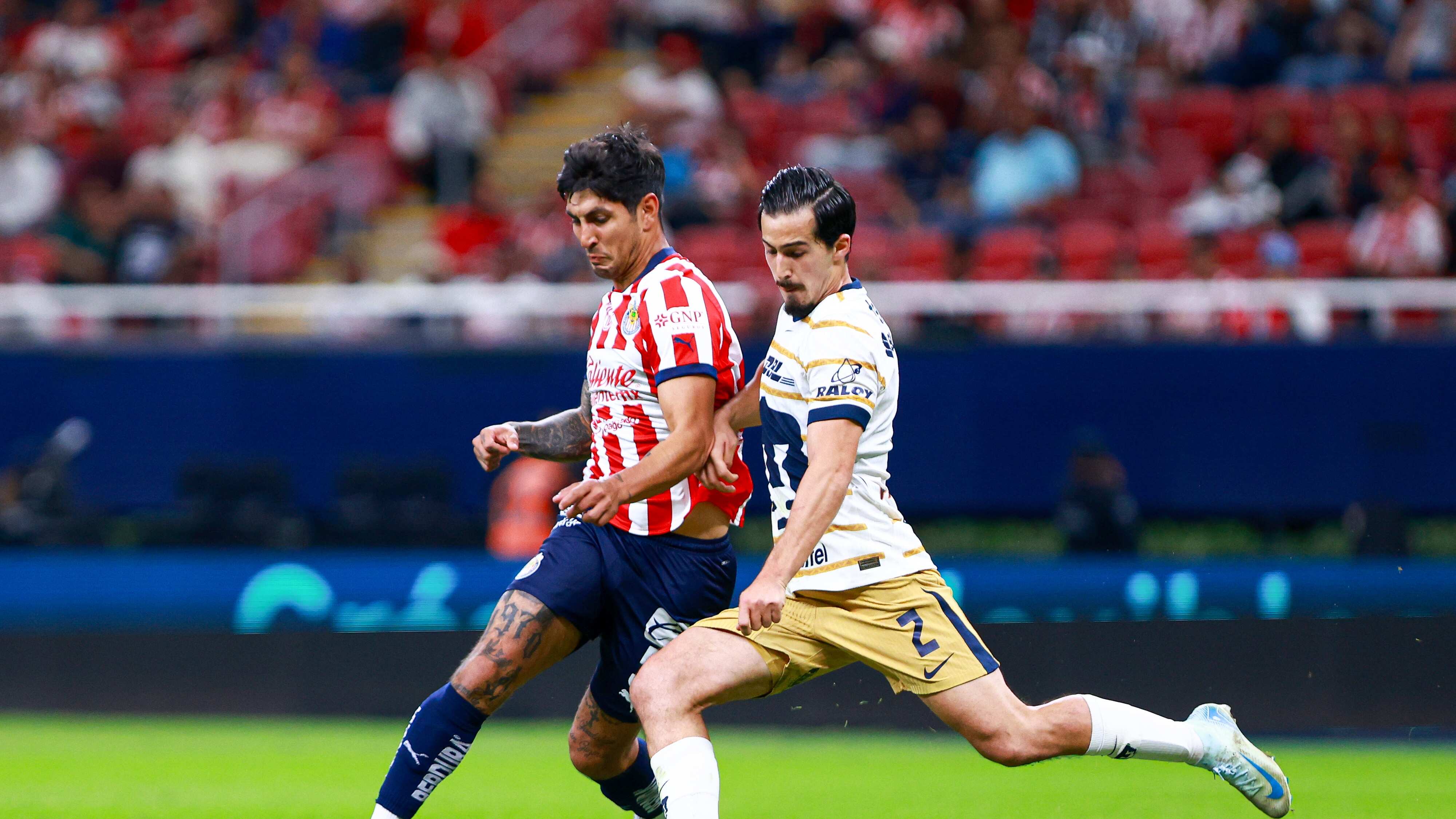 Chivas y Pumas no se hacen daño en el Estadio Akron