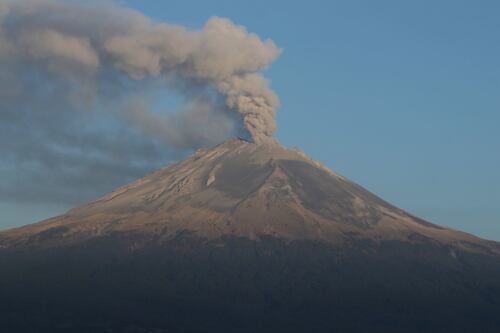 Popocatépetl: Emiten alerta amarilla por caída de ceniza en CDMX y centro del país